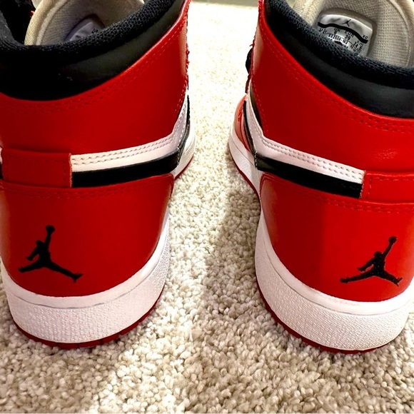 AUTHENTIC 2013 Jordan Retro 1 Chicago GS Sz 6.5/Women’s Sz 8 - Picture 3 of 9